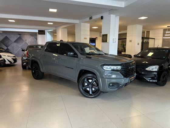 RAM RAMPAGE 2.0 HURRICANE 4 TURBO GASOLINA R/T 4X4 AUTOMÁTICO